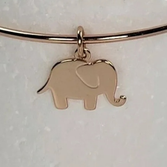 Adorable LA CN Rose Gold Elephant Charm Bangle Bracelet - Picture 3 of 4